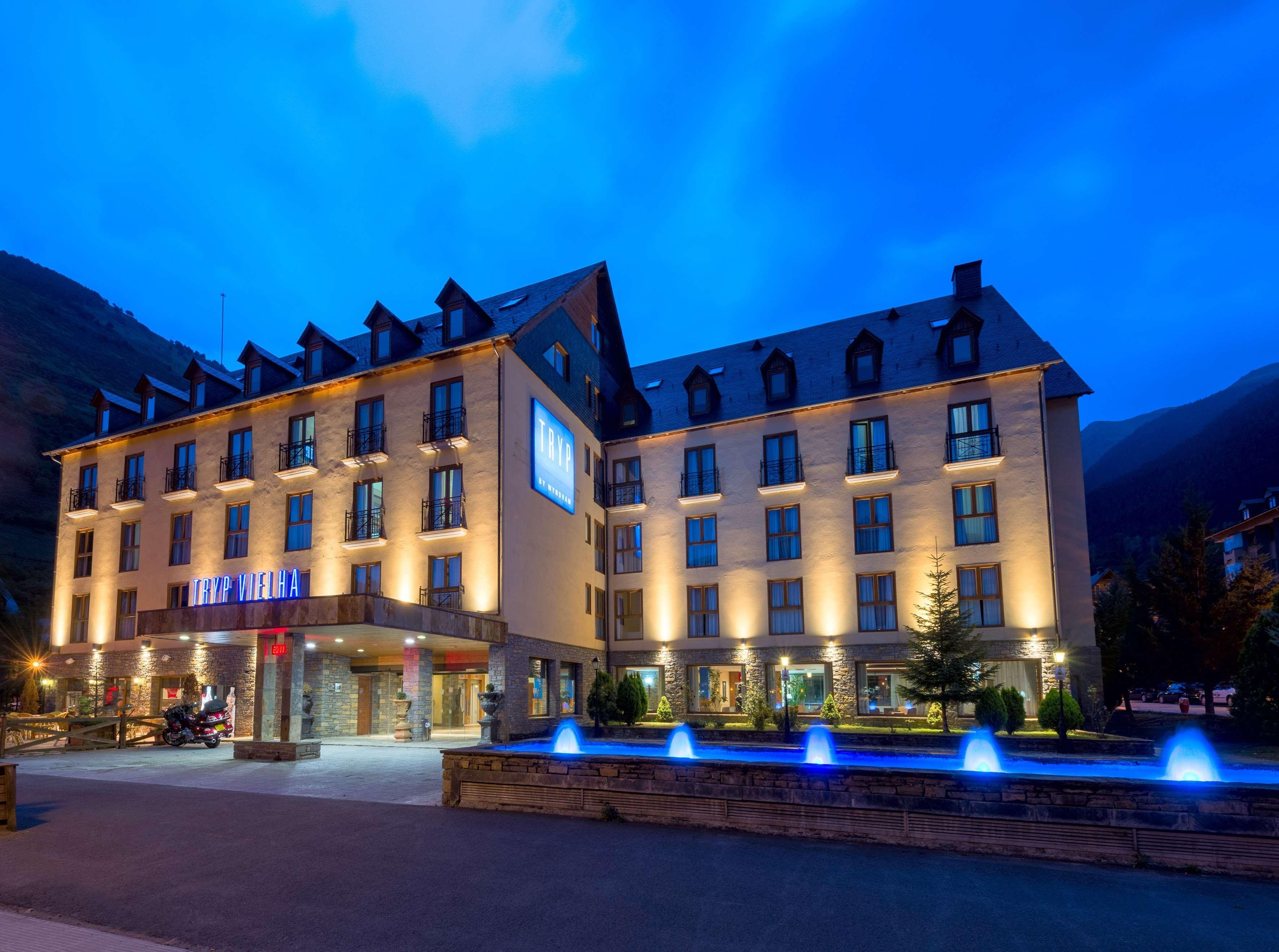 Hotel Vielha Val D'Aran, Affiliated By Melia Eksteriør bilde